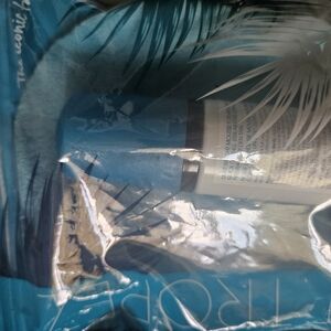 Brand new st. Tropez small tanning kit